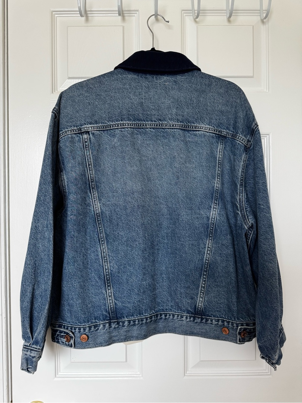 NWT Gap x DÔEN Oversized Icon Denim Jacket with Navy Corduroy Collar - Picture 4 of 11